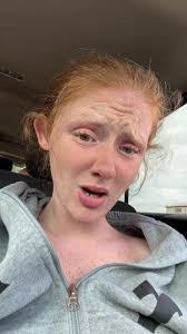 Ashley Sprague's Instagram, Twitter & Facebook