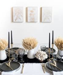 Deco table de noel pas cher a faire soi meme deco table noel decoration table de noel table de noel. Deco Table Nouvel An 8 Decorations De Table De Fete Vues Sur Pinterest Cote Maison