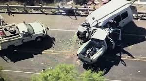 El accidente deja, de momento. Choque En Texas Al Menos 12 Muertos Cuando Volvian De Un Retiro Religioso Infobae