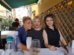 Leggendo questo profilo biografico puoi conoscere anche la filmografia, la bibliografia, l'età e la data in cui sandra milo è nata. Sandra Milo Dive Alla Pergoletta Picture Of La Pergoletta Pisa Tripadvisor