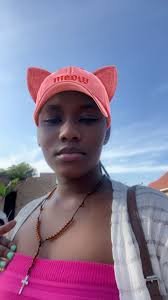 Pink Cap Filter Effect