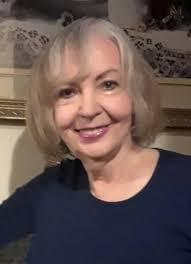 Adrienne Potter's Instagram, Twitter & Facebook