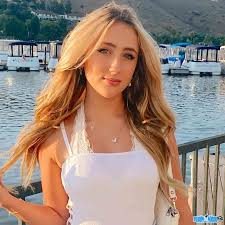 TV actress Ava Kolker profile: Age/ Email/ Phone and Zodiac sign