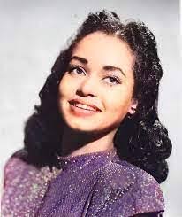 Isabella Cooley's Instagram, Twitter & Facebook