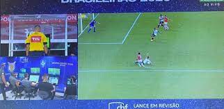 Só que hoje não foi possível: Comentaristas Dizem Que Arbitro Errou Ao Anular Penalti Para O Inter