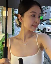 Anny SHI (@annysstrauss) • Instagram photos and videos