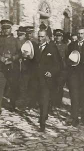 Ataturk Sapka Devrimi Ni Ilan Etmeden Once Geldigi Taskopru De Kastamonu 23 Agustos 1925 Galeri Fotograf Turkiye