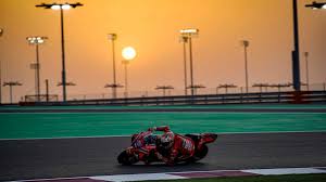 Horario y dónde ver en directo online y por tv la carrera de motogp, que se disputará en le mans, donde tendrá lugar el gp de francia 2021. Calendario De Motogp 2021 Fechas Horarios Y Donde Ver Los Grandes Premios Formulamoto