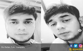 Rr ya, siapa sih itu ya yang sinetron ya, kata kabid humas polda metro jaya, kombes pol baca juga: Tidak Kapok Pemain Sinetron Ini Kembali Ditangkap Karena Narkoba Jpnn Com