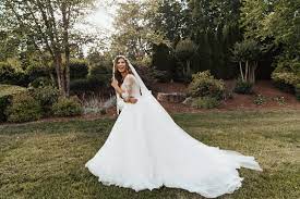 Just Married Bringing Up Bates Carlin Bates Weds Evan Stewart Pics Carlin Bates Wedding Dresses Duggar Wedding