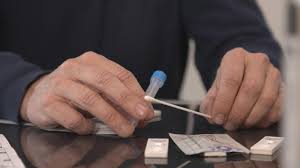 In unserem hamburger labor führen wir seit beginn der pandemie pro woche mehrere tausend pcr testungen. Corona Schnelltests Fur Zuhause Das Mussen Sie Wissen Stern Tv