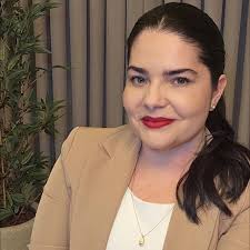 Dra. Daniela Pinheiro Especialista em Melasma  (@danielapinheirosaudeestetica) • Instagram photos and videos