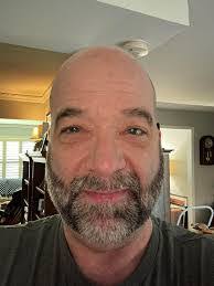 Elizabeth Schiff's Instagram, Twitter & Facebook