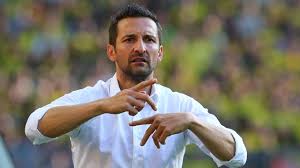 Born on may 1, 1970, the former german midfield player started his coaching career in 2005 at vfb oldenburg. Hsv Coach Josef Zinnbauer Winkt Profivertrag