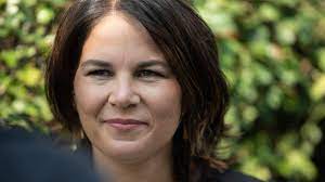 Annalena baerbock ist seit 2013 mitglied. 4inw4fjcgsl9xm