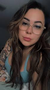 What bands do I look like I listen to?