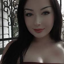 Did they cut out the chapter where she sneaks into Sylas' room to get the  broach?