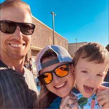 Looks like we are going to be open a little while longer!! We have lots of  peaches, jalapeños, squash, okra, chestnuts and zipper cream peas!! OPEN  M-F 8-5:30