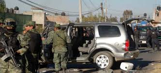 Tenemos 16 viviendas en renta para tu búsqueda local lazaro cardenas michoacan, con precios desde $3.500 m.n. Ejercito Desarma A Policias De Lazaro Cardenas Michoacan Aristegui Noticias
