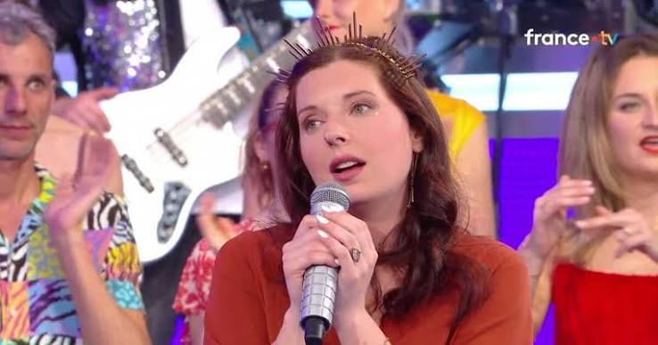 N'oubliez pas les paroles : Astrid éliminée après avoir dépassé les 100 000  euros de gains (ZAPTV) - Voici.fr