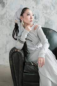 Nagasaki, japan misaki ito (born july 7, 1978), known by her stage name, misia, is japanese rnb / pop singer, songwriter, musician, record producer and philanthropist. Misia Suffers Fracture After Falling Off Of A Horse Tokyohive