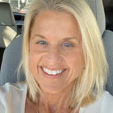 Please help me wish Deborah Guyton a Big Happy Birthday!!🎁 🎊 🎈