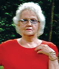 Maxine Gilmore's Instagram, Twitter & Facebook