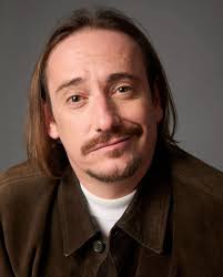 Fernando Zermeno Garavito, originario de Nogales, Sonora, es actor,  cantante, bailarín, clown, director y escritor. Actualmente radica en Nueva  York. Sus créditos teatrales incluyen Chicago, In the Heights, The Antelope  Party, Tres