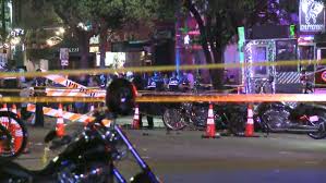 Us police officials warned people to stay away from downtown austin. Gua4i6r974hzkm