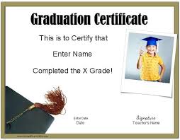 Free printable preschool diploma, great diploma to give to children that just learned basic skills and completed the preschool. Ukg Graduation Certificate