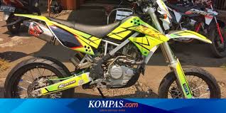 Modifikasi motor klasik modifikasi motor 10 via modifikasimotor10.blogspot.com. Bangun Impian Punya Supermoto Dari Klx Bekas