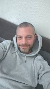 Tjenare En blekinge bo på 31år som är för att se vad ska och ting kan leda  till (troligtvist inget vettigt) men är värt ett försök iallafall