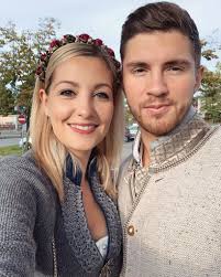 Wie joey heindle im interview mit promiflash berichtete, ist er noch mit seiner ehemaligen partnerin justine dippl verheiratet. Kinder Und Hochzeit Joey Heindle Uber Zukunft Mit Ramona Promiflash De