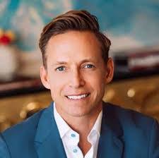 Jamie Dellinger's Instagram, Twitter & Facebook