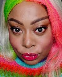 Roxy Ren's Instagram, Twitter & Facebook