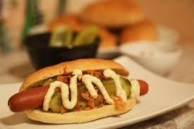 Hot Dog Brotchen Mit Thermomix Und Zauberstein Von Pampered Chef Hot Dog Brotchen Essen Lebensmittel Essen