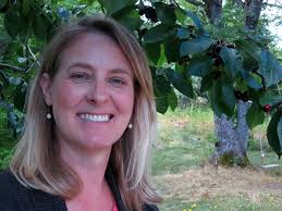 Residents Committee hires Heather Staten