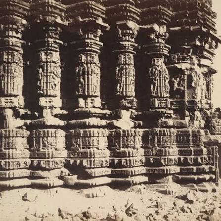 Photographs of Ambarnath Shiv temple taken by british photographers. 📸 1. William Johnson , William Henderson ( 1855-1862) 📸 2. Captain charles scott ( year 1850 ) 📸 3. Henry Cousense (