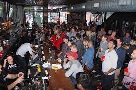 Chicago Sports Bars 10best Sport Bar Grill Reviews Https Www 10best Com Destinations Illinois Chicago Nightlif Sports Bar Chicago Sports Chicago Nightlife