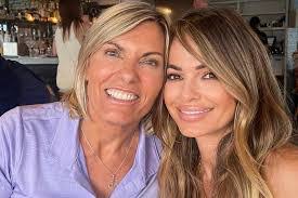 Sandra Yawn's Instagram, Twitter & Facebook