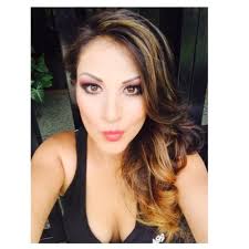 Vicky Becerra Diaz (@vickisitafa)