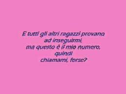 I threw i whish in the well don't ask me, i'll never tell i looked to you as it fell, and now you're in my way. Call Me Maybe Carly Rae Jepsen Traduzione Ita Youtube