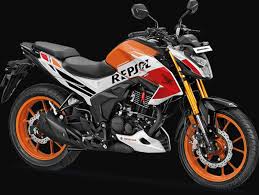 Honda has modeled the design of the front cowling and headlight on a medieval knight's helmet. Repsol Honda Hornet 2 0 Is Here Adrenaline Culture Of Motorcycle And Speed