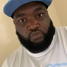 Done blocking family from my posts…Yes auntie i eat dck str8 up off the  bone😂🤣