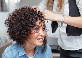 The difference between a digital wave and your standard perm is all about customization (which is also why the cost varies, but expect it start around £120). Las Vegas Modern Curl Wave Hair Perm Summerlin Desert Shores