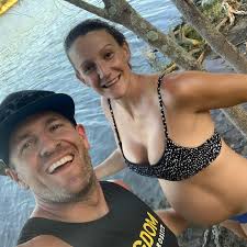 Afternoon at the lagoon. All the pictures 😬📸 33+2 🤰🏽 Thanks for all the  advice