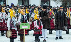 Tradiții și obiceiuri cu ocazia crăciunului în românia sunt foarte multe, ele diferind însă în funcție de zona folclorică. Obiceiuri De CrÄƒciun In Bucovina TradiÈ›ii Din È›ara Dornelor