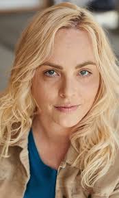 Melissa Bender's Instagram, Twitter & Facebook