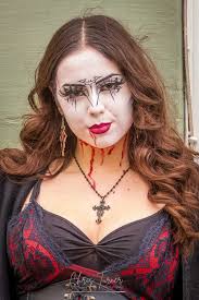 1st time iv been to whitby goth week and I was blown away by how fantastic  some people look and everyone was so lovely and didn't mind their pics took  prob for