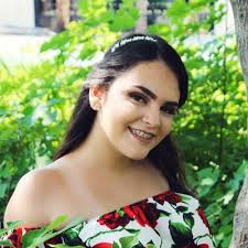 Renata Ponzio (@renata_ponzio)